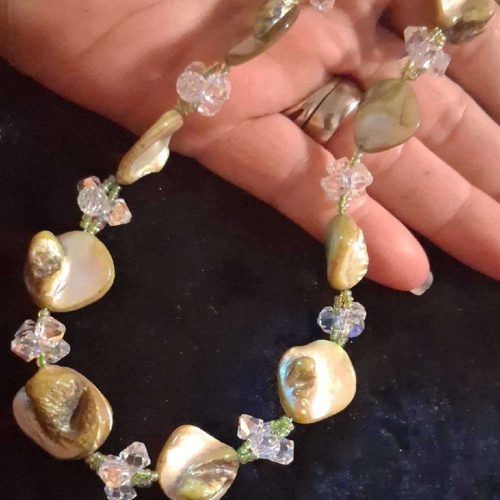 Lustrous Gold , Green Pearl & Crystal Necklace Sterling Toggle Clasp 20 In Long.